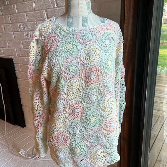 Vintage BFA Classics crocheted pastel sweater size L - Picture 3 of 7